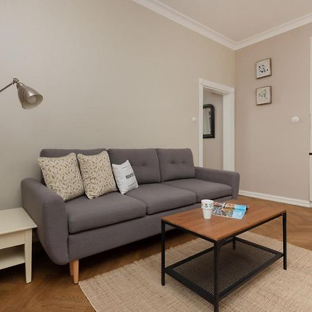 Metro Rondo Onz Apartment By Noclegi Renters Varşova Dış mekan fotoğraf