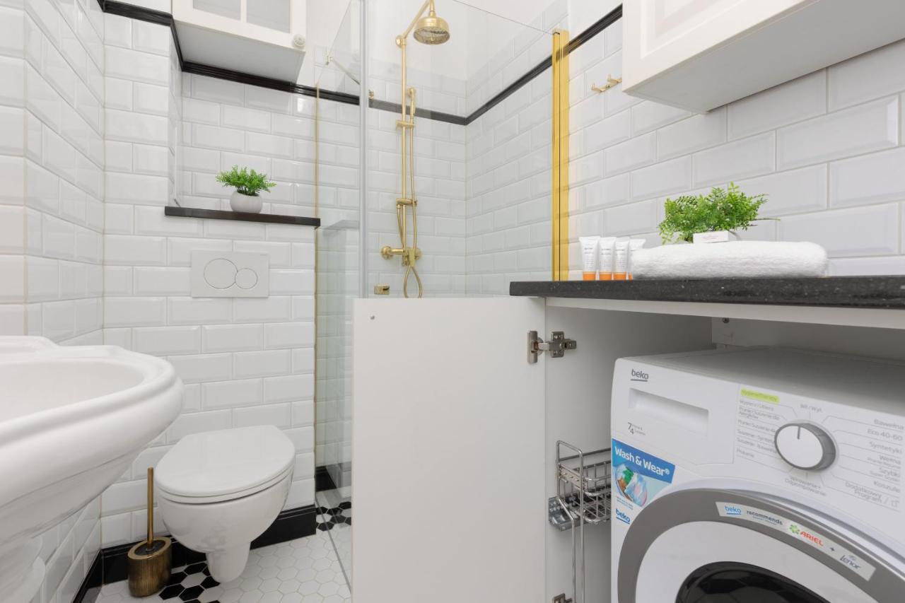 Metro Rondo Onz Apartment By Noclegi Renters Varşova Dış mekan fotoğraf