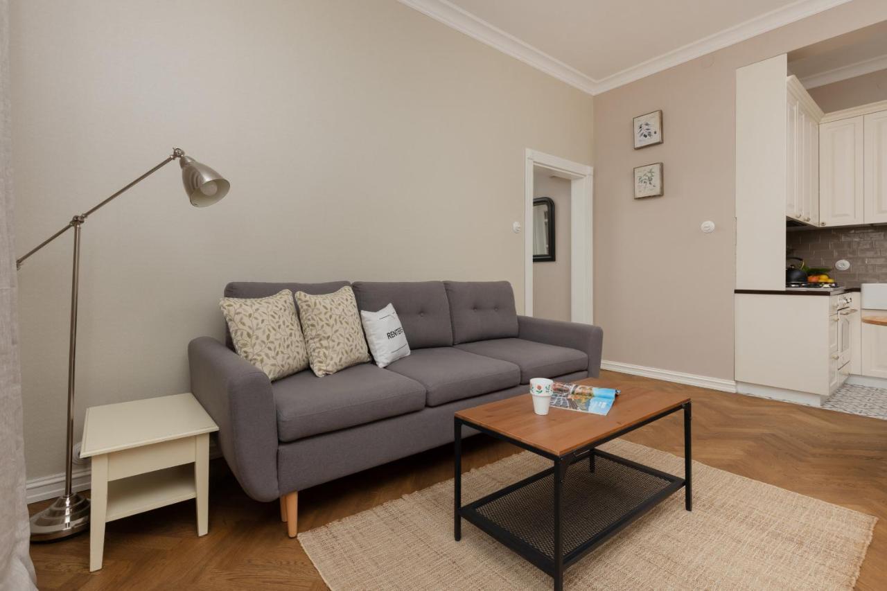 Metro Rondo Onz Apartment By Noclegi Renters Varşova Dış mekan fotoğraf